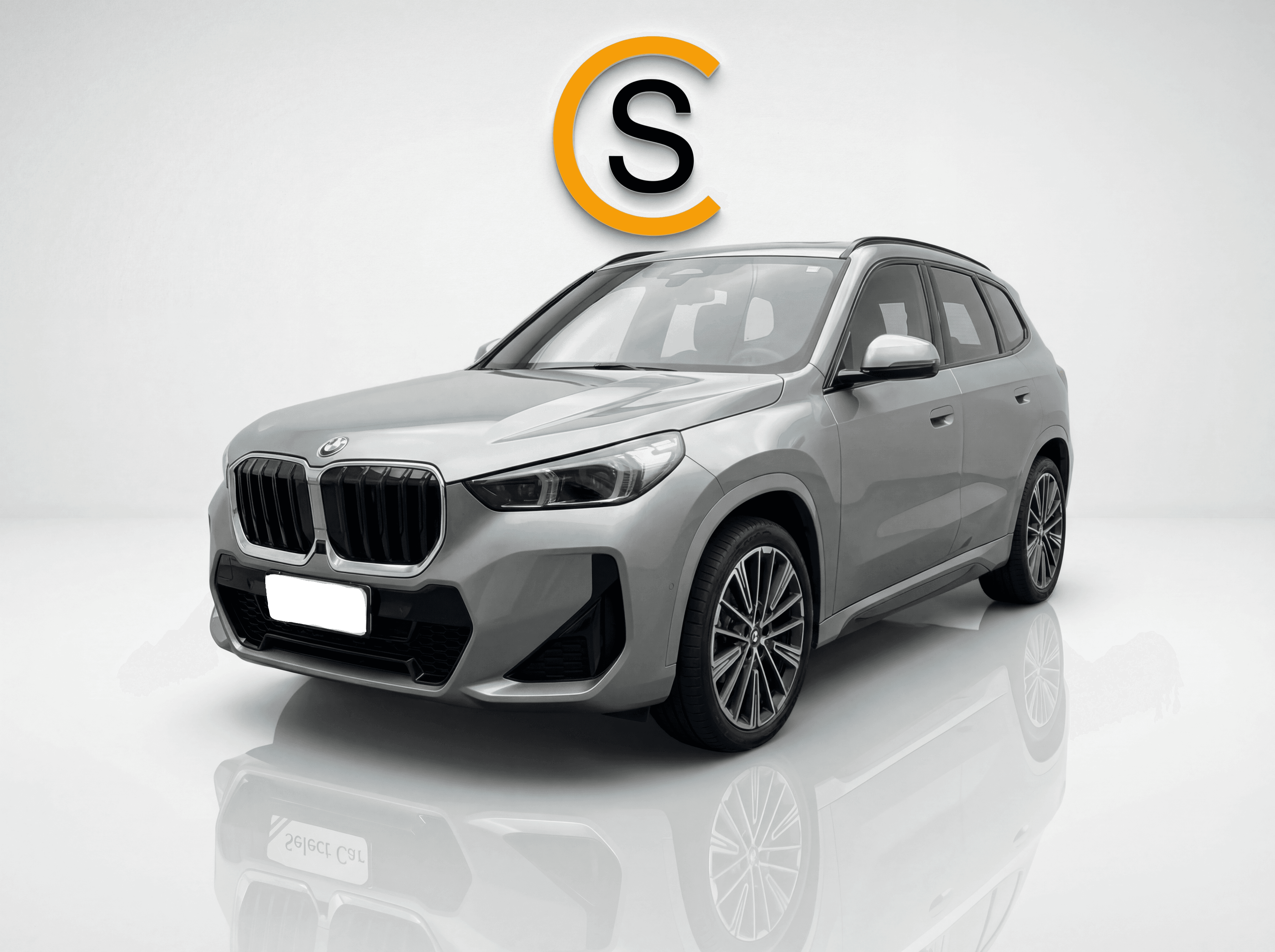 Foto depois - veículo em estúdio profissional