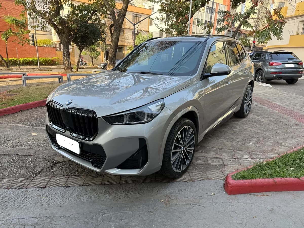 Foto antes - veículo em ambiente externo